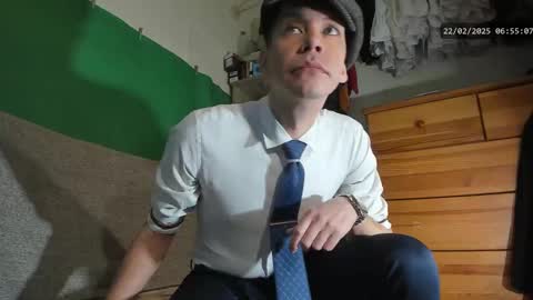 Snapshot of telepaticman chatting on February 22, 5:55 am Virg Lszl online show from February 22, 5:55 am