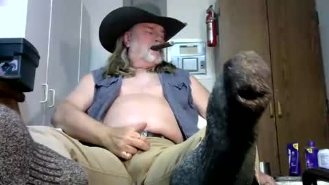 Tennredneck online show from August 3, 3:05 am