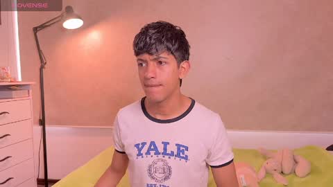 teo browny online show from April 7, 4:18 pm