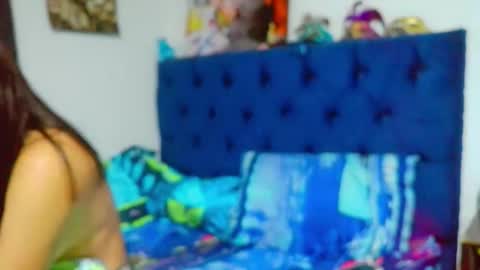 teoyes_ online show from October 29, 8:34 pm