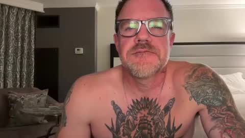 UrZaddy online show from November 4, 5:30 am