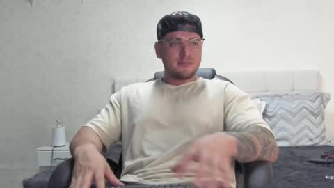 Snapshot of teylor_creed chatting on March 12, 7:38 pm teylor creed online show from March 12, 7:38 pm
