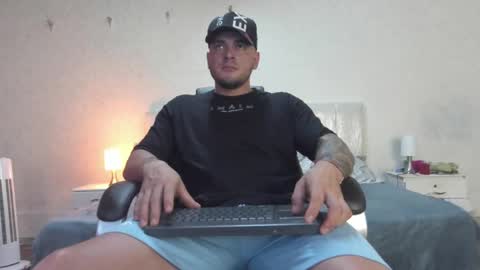 Snapshot of teylor_creed chatting on March 2, 5:09 pm teylor creed online show from March 2, 5:09 pm