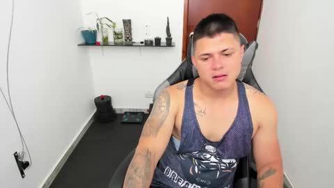 Teylor Fel online show from March 8, 8:24 pm