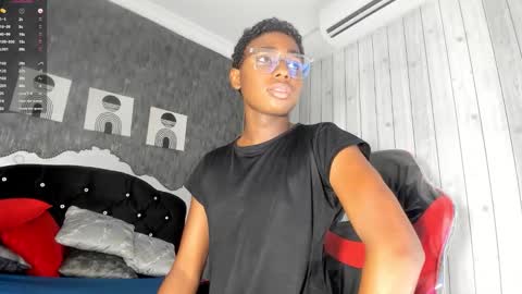 teylor_lovee online show from March 6, 11:24 pm