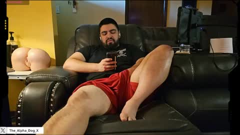 the_alpha_dog_xxx online show from April 24, 5:37 pm