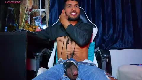 the dog lian online show from April 18, 12:12 am