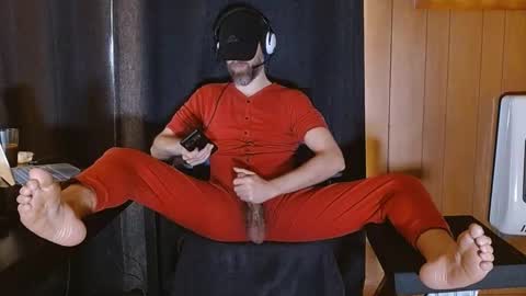Snapshot of thebarefootgamer chatting on January 10, 6:49 pm Blue and Red online show from January 10, 6:49 pm