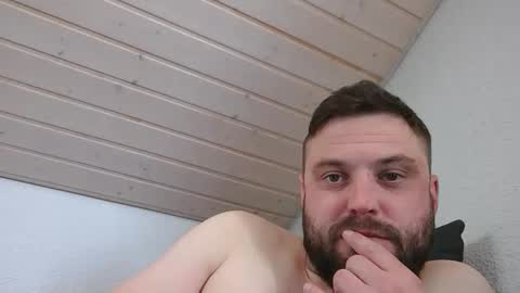 submissive marc online show from March 5, 12:00 pm