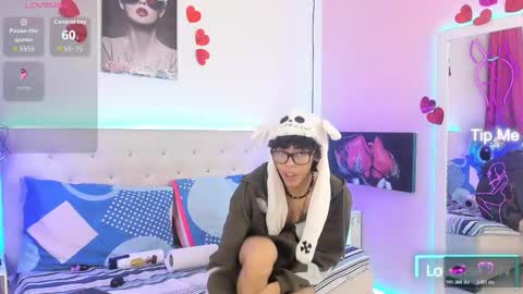 ethan online show from October 18, 8:14 pm