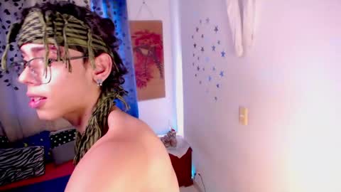 ethan online show from April 13, 8:20 pm