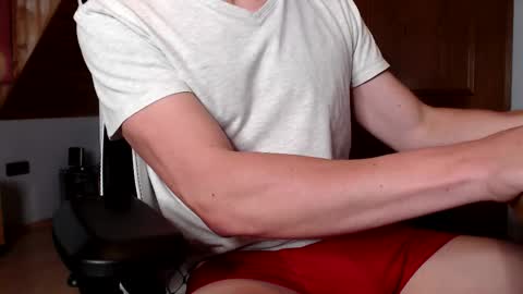 Snapshot of thedome372 chatting on September 9, 1:54 pm thedome372 online show from September 9, 1:54 pm