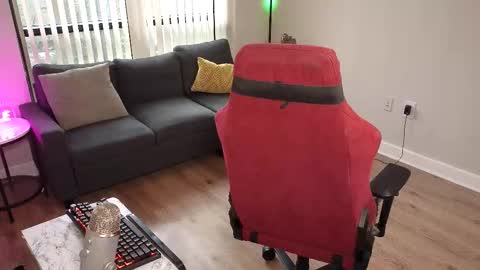 The Stallion online show from December 1, 8:12 pm