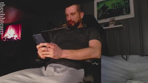 Snapshot of theehhteam chatting on March 9, 10:52 pm H online show from March 9, 10:52 pm