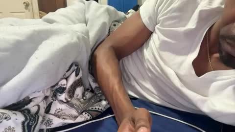 theeshooterr online show from February 6, 11:10 am