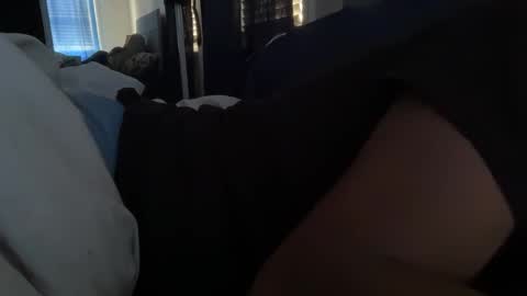 theeshooterr online show from December 15, 4:15 pm