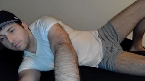Snapshot of theetwohander chatting on January 3, 11:25 am Theetwohander online show from January 3, 11:25 am