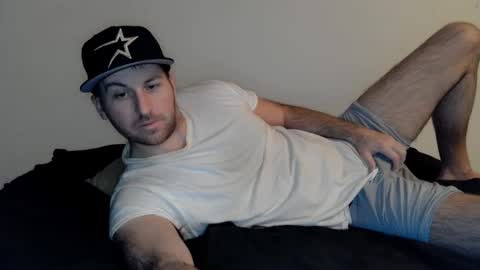 Snapshot of theetwohander chatting on February 3, 10:03 am Theetwohander online show from February 3, 10:03 am