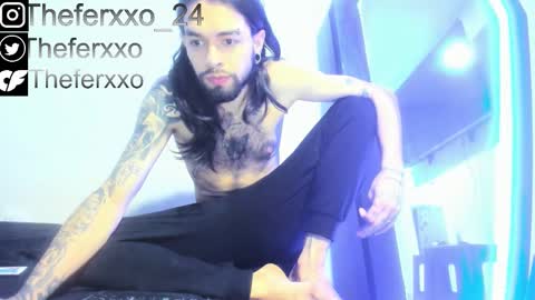 independent Model online show from January 6, 1:20 am