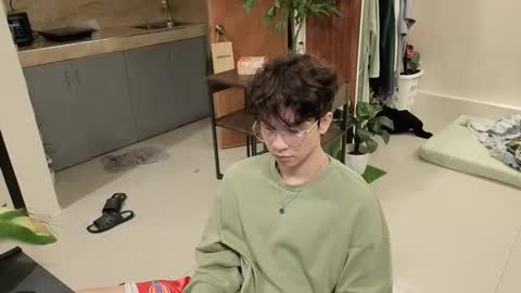 Green online show from December 1, 5:27 pm