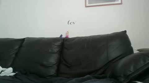 theitalianx95x online show from March 30, 9:10 am