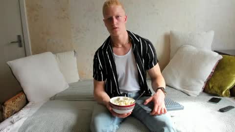 thejacob_d online show from April 23, 12:29 pm