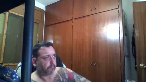thekier online show from December 6, 11:03 pm
