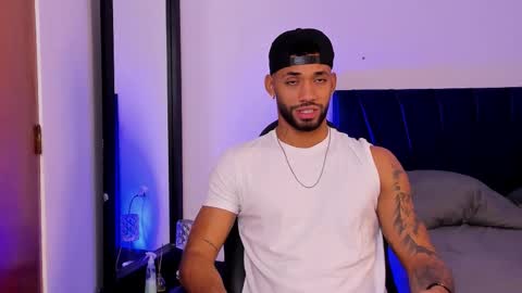 Theo Sky online show from November 6, 3:37 pm