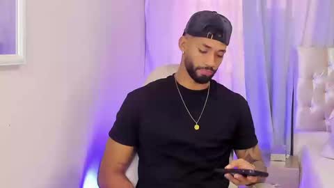 Snapshot of theo_sky1 chatting on September 22, 9:14 pm Theo Sky online show from September 22, 9:14 pm