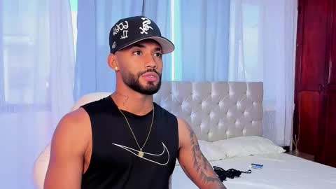 Snapshot of theo_sky1 chatting on September 15, 7:37 pm Theo Sky online show from September 15, 7:37 pm