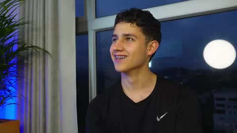  THEO- MATEO  online show from March 8, 11:18 pm