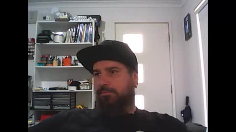 Snapshot of theozbeardguy chatting on February 14, 2:39 am aussiebeard online show from February 14, 2:39 am