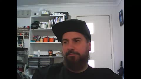 Snapshot of theozbeardguy chatting on February 20, 2:40 am aussiebeard online show from February 20, 2:40 am