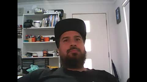 Snapshot of theozbeardguy chatting on February 4, 1:45 am aussiebeard online show from February 4, 1:45 am
