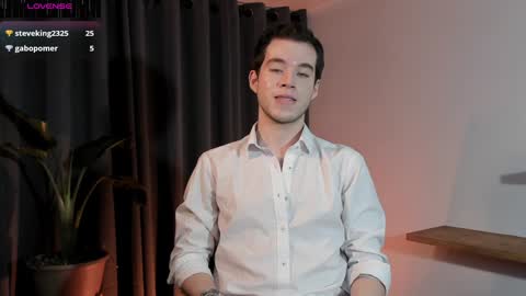Snapshot of therealmartincox chatting on December 20, 12:30 am 4th online show from December 20, 12:30 am