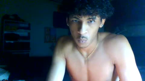 Snapshot of therealprimitive chatting on September 18, 3:36 pm therealprimitive online show from September 18, 3:36 pm