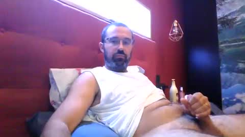 Carlos1990 online show from August 4, 1:00 am
