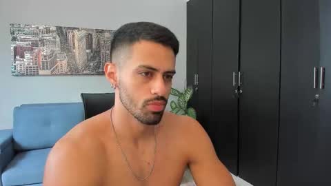 Snapshot of thiago_driussi chatting on October 10, 2:11 pm thiago_driussi online show from October 10, 2:11 pm