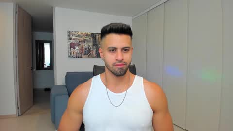 Snapshot of thiago_driussi chatting on March 6, 12:54 am thiago_driussi online show from March 6, 12:54 am