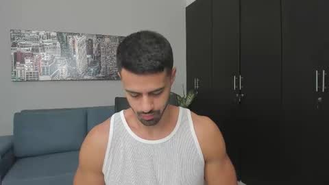 Snapshot of thiago_driussi chatting on October 9, 9:47 am thiago_driussi online show from October 9, 9:47 am