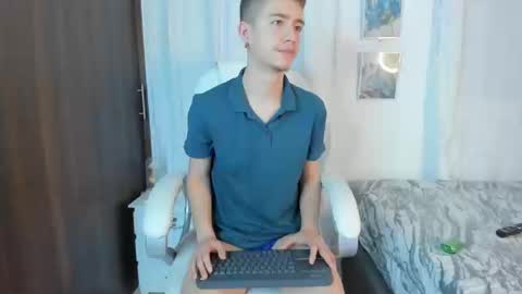 Snapshot of thiago_james69 chatting on September 23, 1:16 am Manuel online show from September 23, 1:16 am