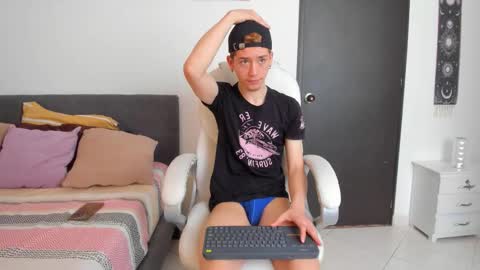 Manuel online show from March 7, 3:32 pm