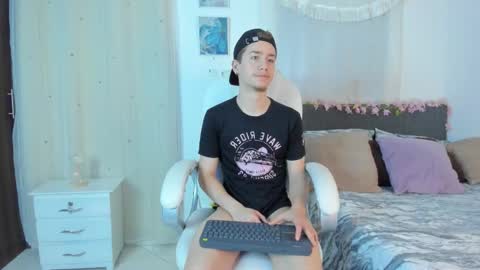 Manuel online show from November 28, 2:26 am