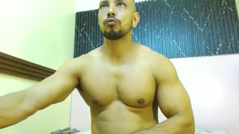 Snapshot of thiago_summers chatting on September 9, 4:06 pm Thiago Summers online show from September 9, 4:06 pm