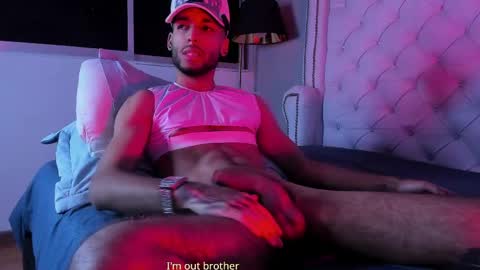 ThiagoFerreti online show from May 22, 4:17 am