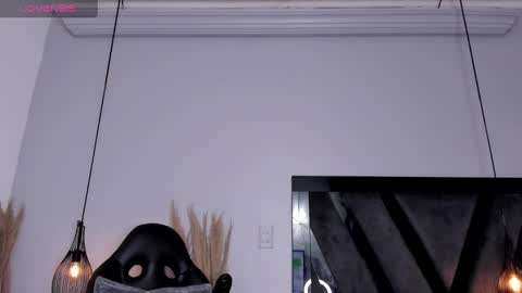 THIAGO MENESES online show from February 17, 9:19 pm