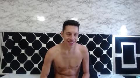 Thiago   online show from March 24, 1:38 pm