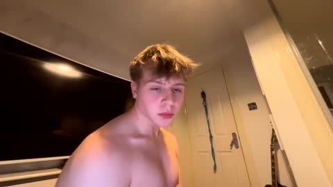 thickny0ung online show from October 18, 8:14 pm