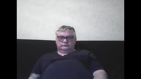 Snapshot of thierrysymp chatting on December 28, 5:14 pm Thierrysymp online show from December 28, 5:14 pm