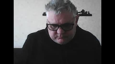 Snapshot of thierrysymp chatting on March 4, 10:57 am Thierrysymp online show from March 4, 10:57 am